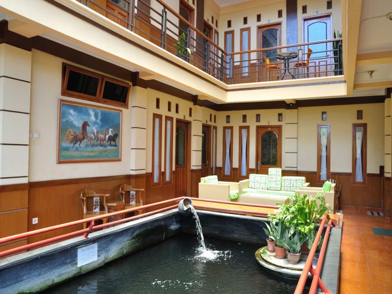 Wisma tamu Reddoorz Near Maranatha