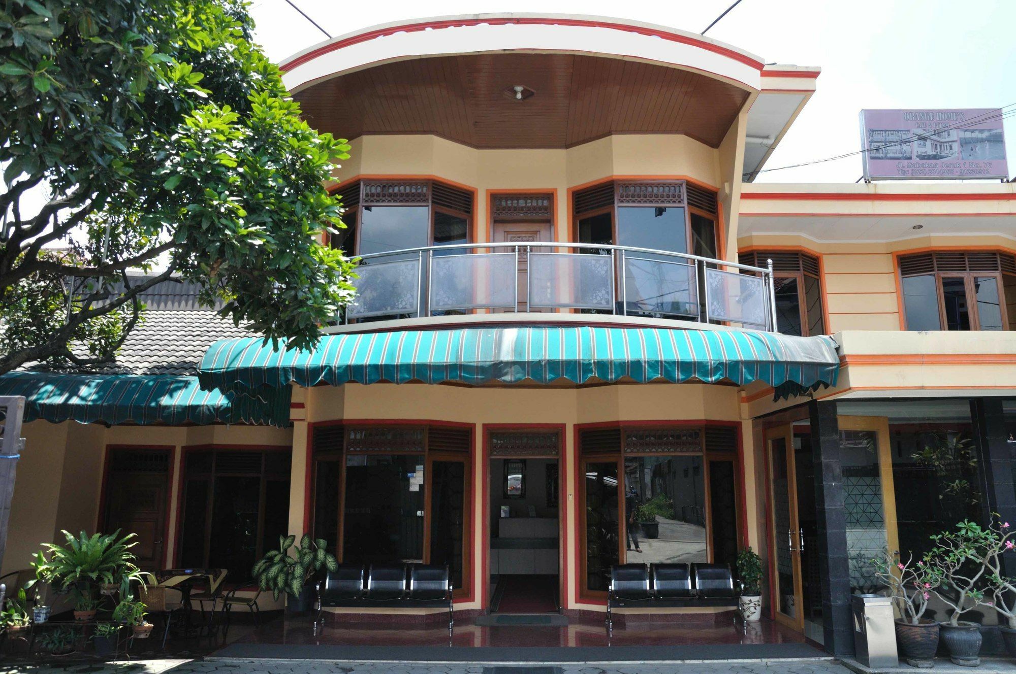 Wisma tamu Reddoorz Near Maranatha