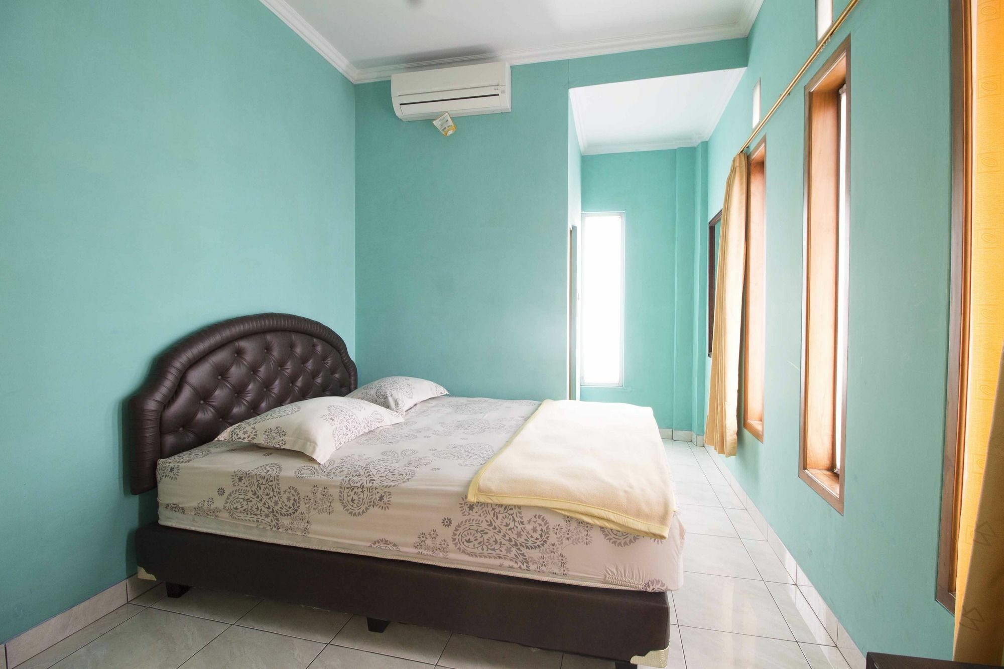 Wisma tamu Reddoorz Near Maranatha
